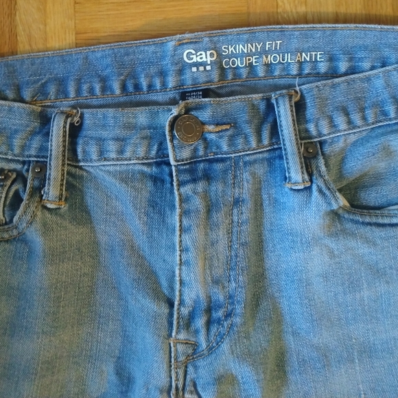 Gap Skinny Fit Faded Distressed Women's Jeans size 34/34 - Picture 4 of 6